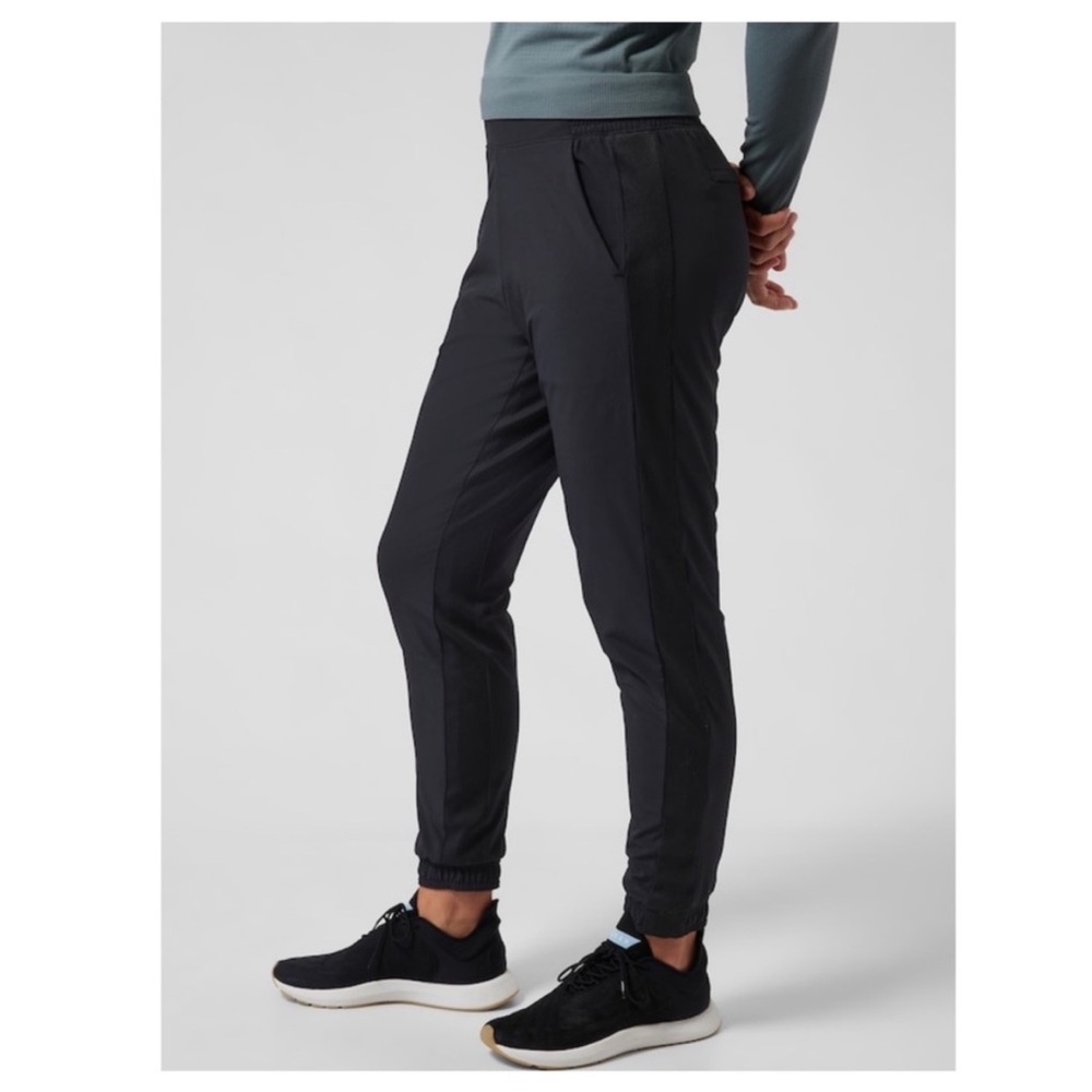 Athleta Brooklyn Jogger Black Size 4